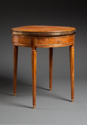 Table Bouillotte et son Bouchon – Louis XVI Salontisch